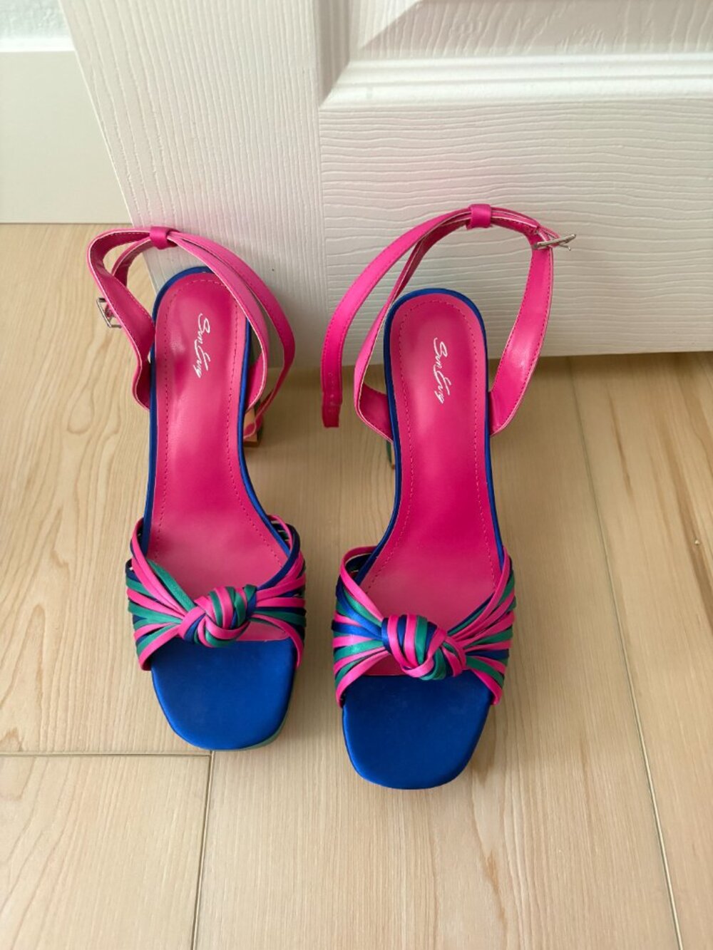 Multicolored Strappy Platform Chunky Heels Bow Sandal NWOT 9.5